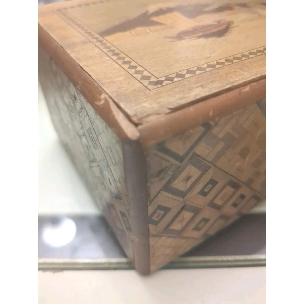 Vintage Japanese Bird Wooden Trick Box /‎ Puzzle Box (Himitsu-Bako)